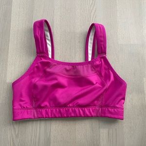 New Balance Medium Support Sports Bra in Hot Magenta Pink